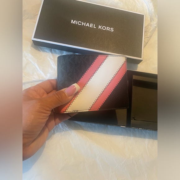 Michael Kors Pink and Black Mens Wallet BNIB - Picture 4 of 7